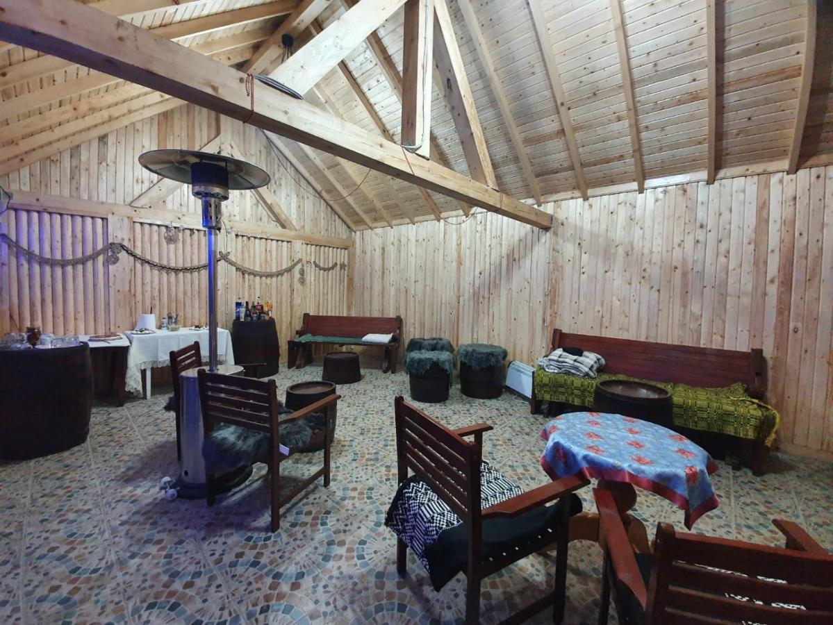 Вилла Casa Jeni Humulesti Экстерьер фото